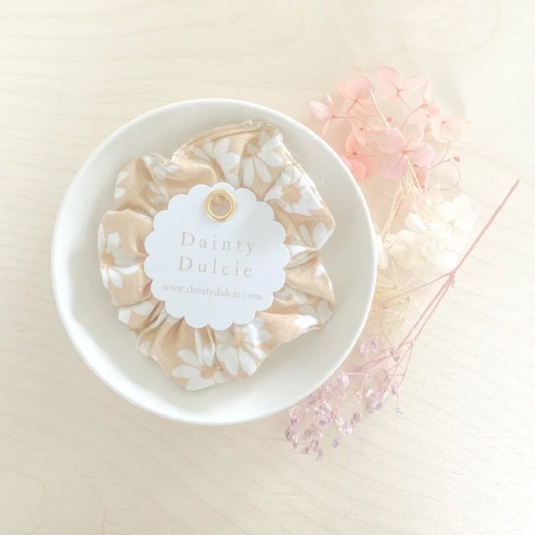 DAINTY DULCIE AGATHA HONEY MINI SCRUNCHIE