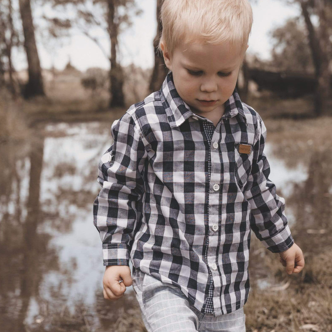 LOVE HENRY BOYS DRESS SHIRT - LARGE NAVY CHECK