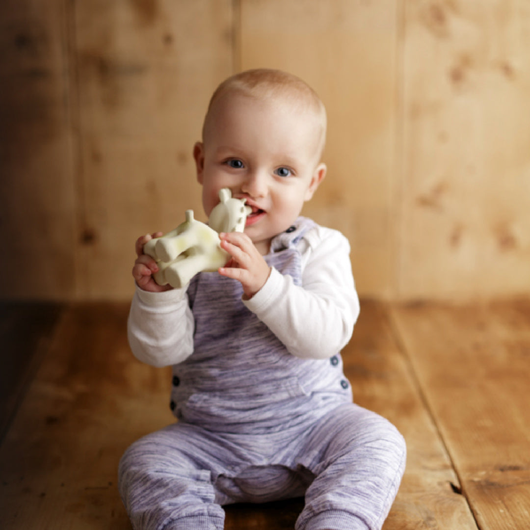 TIKIRI RUBBER ZOO ANIMAL - GIRAFFE