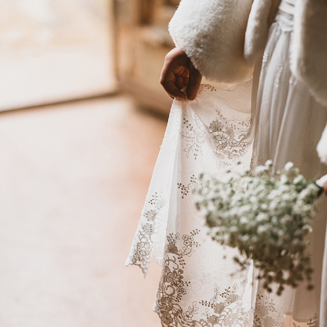 BEBE FLOATY SLEEVE LACE DRESS