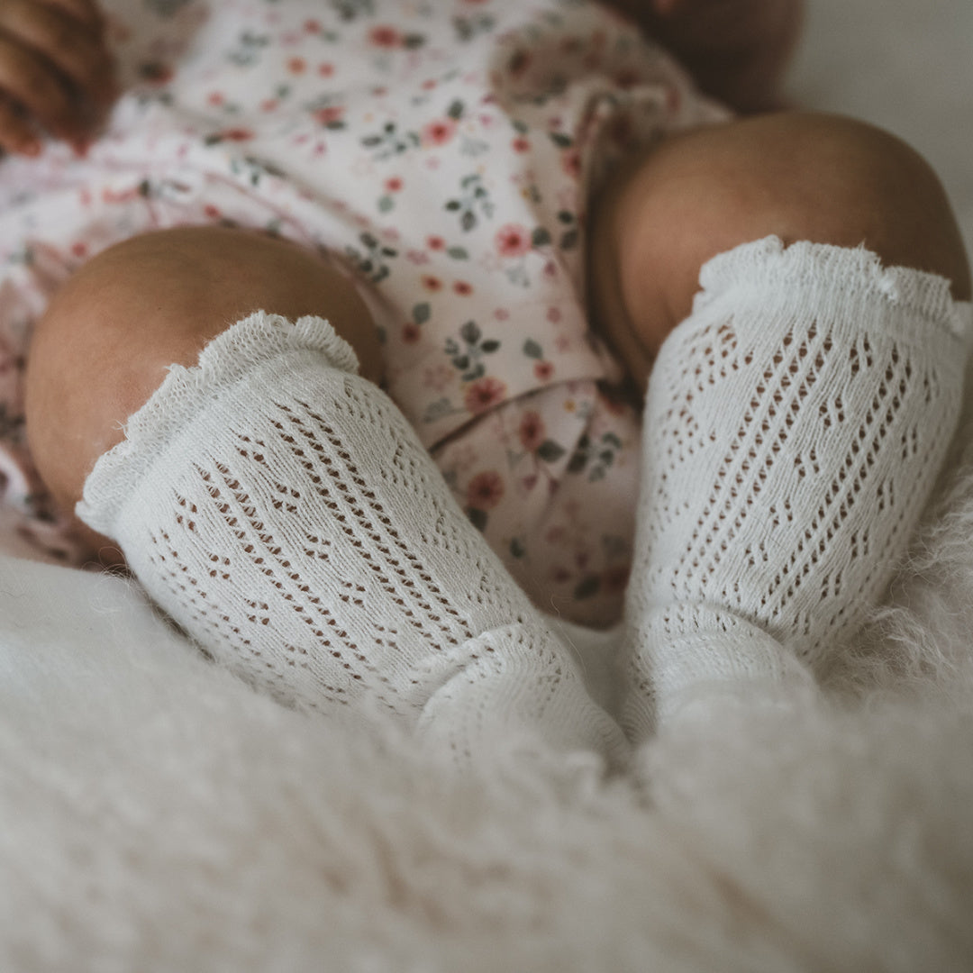 MINIHAHA POINTELLE KNEE HIGH SOCKS - CLOUD