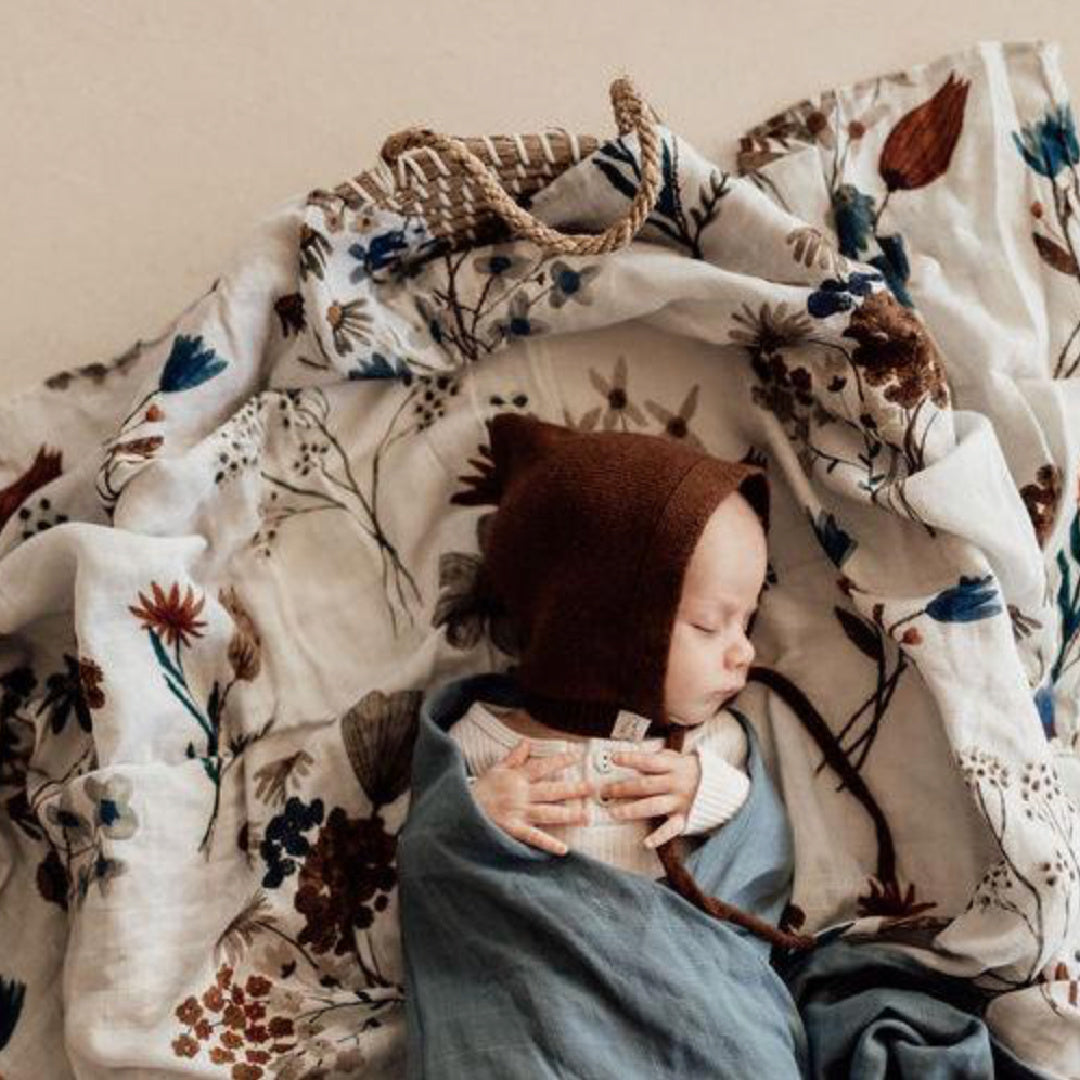 POP YA TOT ORGANIC MUSLIN SWADDLE - A LITTLE POSY