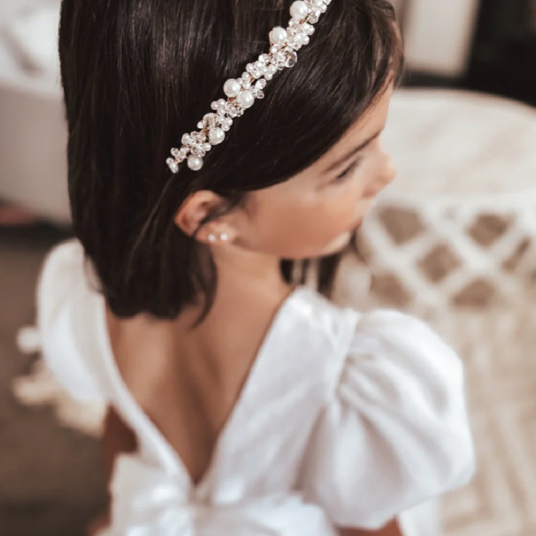 A LITTLE LACEY GIRLS EVELYN GOLD PEARL HEADBAND