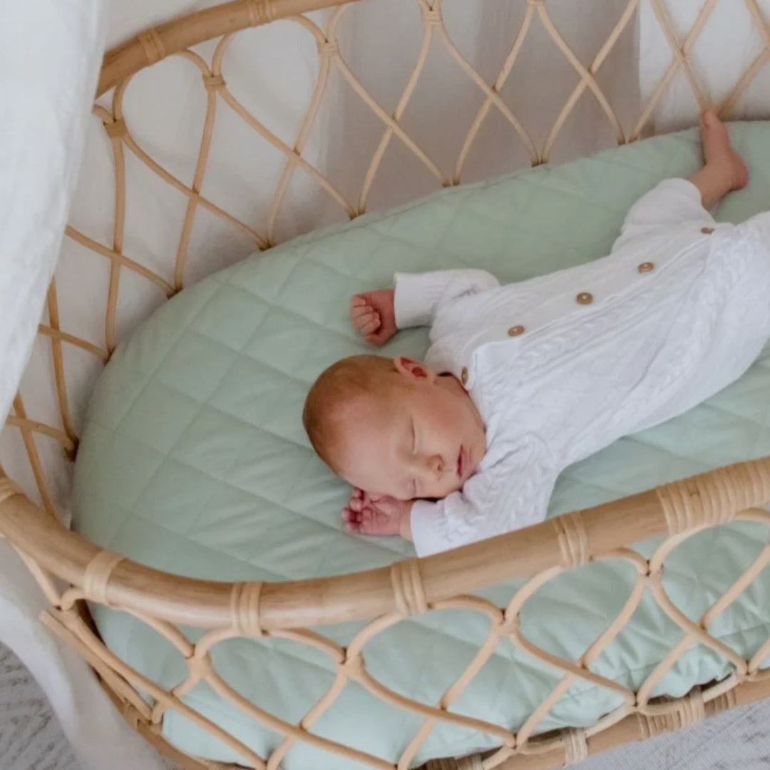 BAMBELLA DESIGNS WATERPROOF FITTED BASSINET SHEET/ CHANGE MAT COVER - FERN