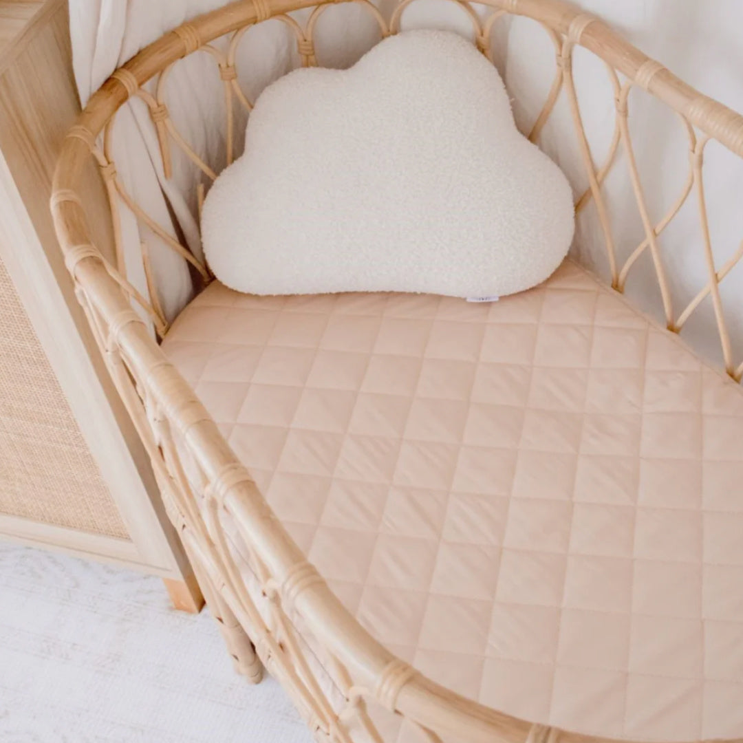 BAMBELLA DESIGNS WATERPROOF FITTED BASSINET SHEET/ CHANGE MAT COVER - NUDE