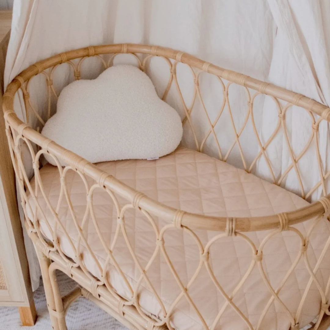 BAMBELLA DESIGNS WATERPROOF FITTED BASSINET SHEET/ CHANGE MAT COVER - NUDE