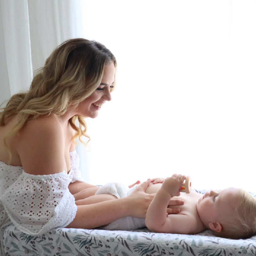 BAMBELLA DESIGNS WATERPROOF FITTED BASSINET SHEET/ CHANGE MAT COVER - BOTANCIAL