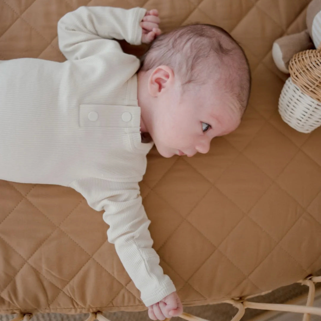 BAMBELLA DESIGNS WATERPROOF FITTED BASSINET SHEET/ CHANGE MAT COVER - CHESTNUT