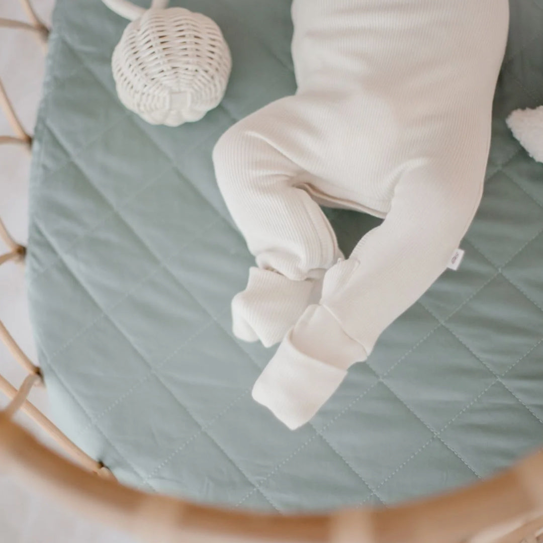 BAMBELLA DESIGNS WATERPROOF FITTED BASSINET SHEET/ CHANGE MAT COVER - LAGOON