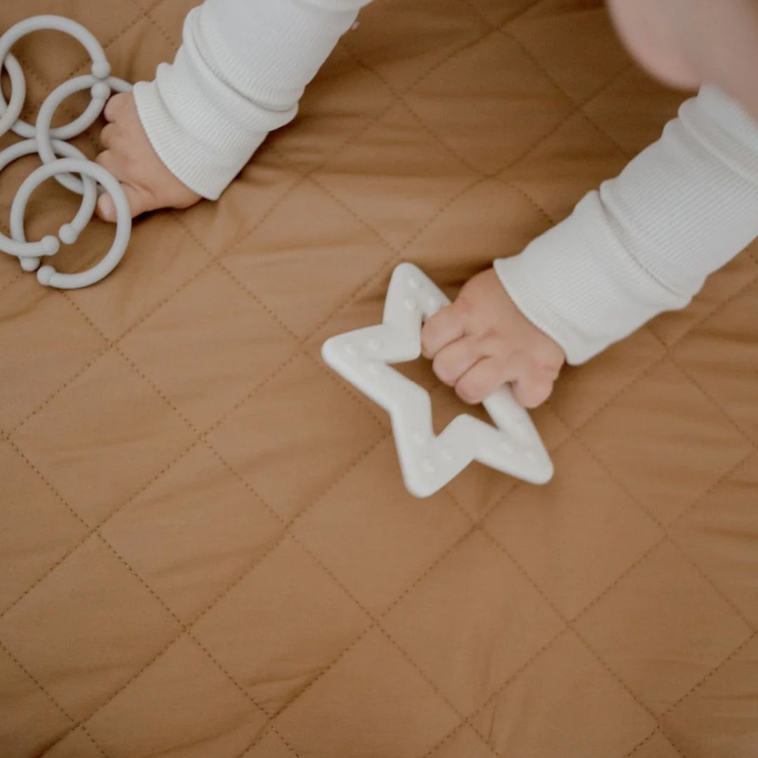 BAMBELLA DESIGNS WATERPROOF COT SHEET  | CHESTNUT