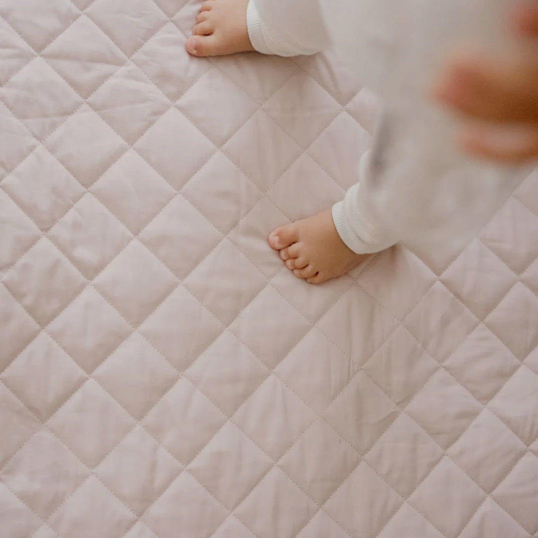 BAMBELLA DESIGNS WATERPROOF PORTACOT/TRAVEL COT FITTED SHEET - LULLABY PINK