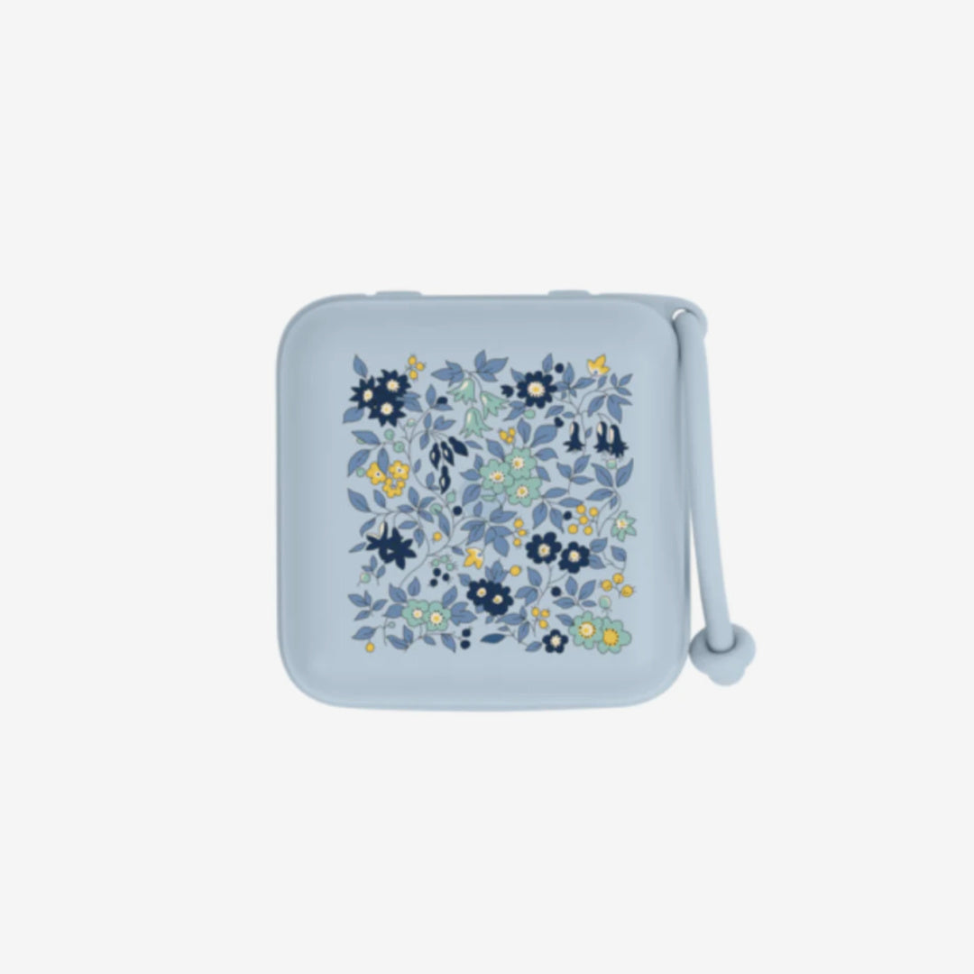 BIBS &#39;LIBERTY&#39; PACIFIER BOX - CHAMOMILE LAWN BABY BLUE
