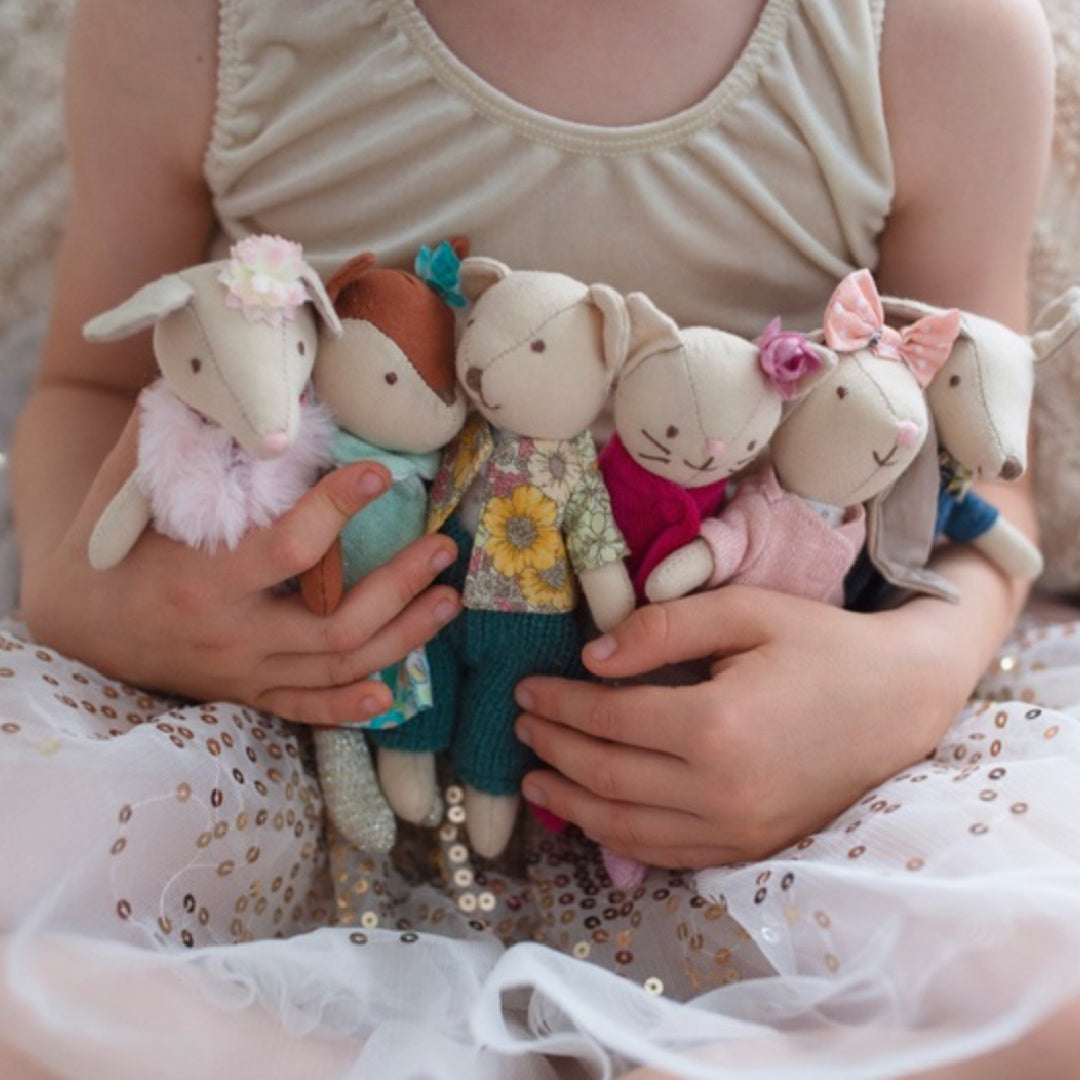 GREAT PRETENDERS CLOVER THE BUNNY MINI PLUSH