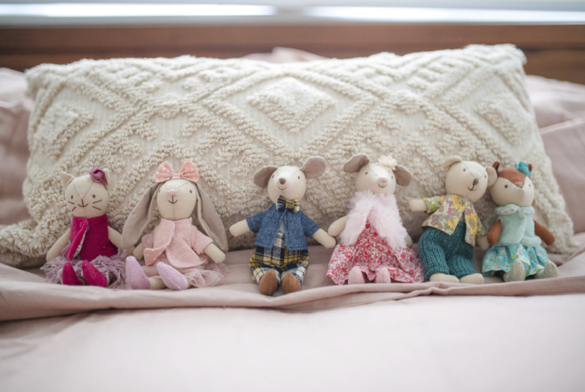 GREAT PRETENDERS CLOVER THE BUNNY MINI PLUSH