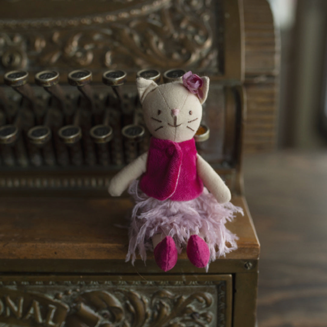 GREAT PRETENDERS ROSIE THE KITTEN MINI PLUSH