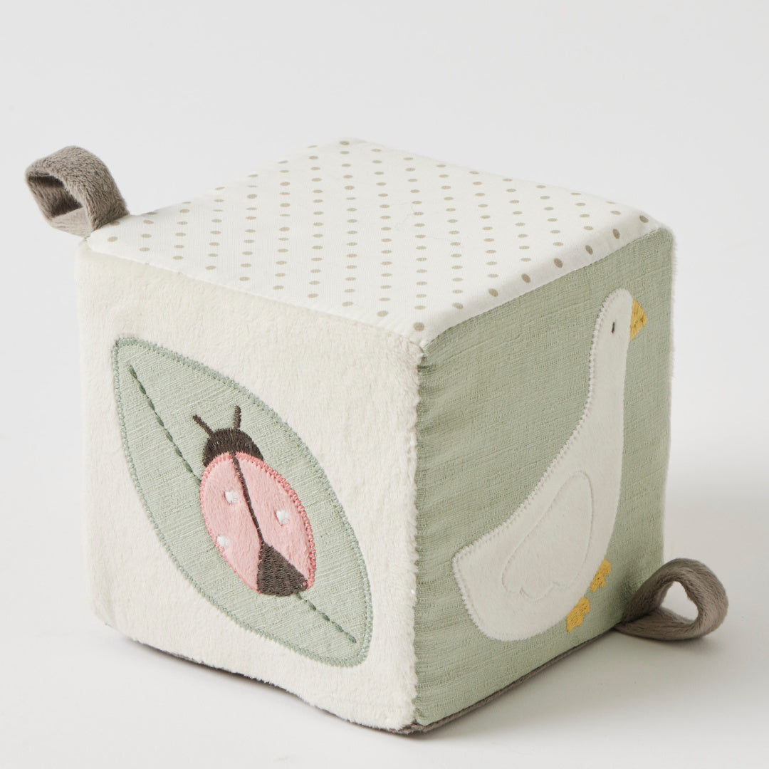 JIGGLE AND GIGGLE PLUSH GARDEN BLOCK