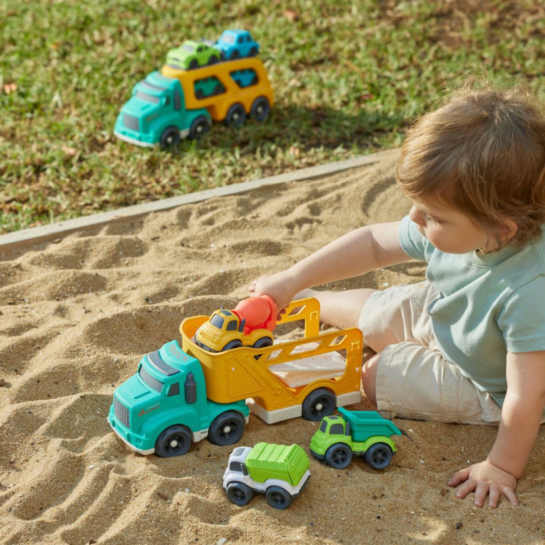 JIGGLE AND GIGGLE BIOPLASTIC VEHICLE CARRIER