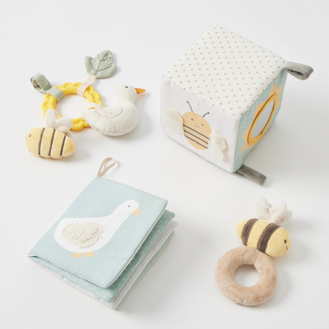 JIGGLE AND GIGGLE PLUSH GARDEN BLOCK