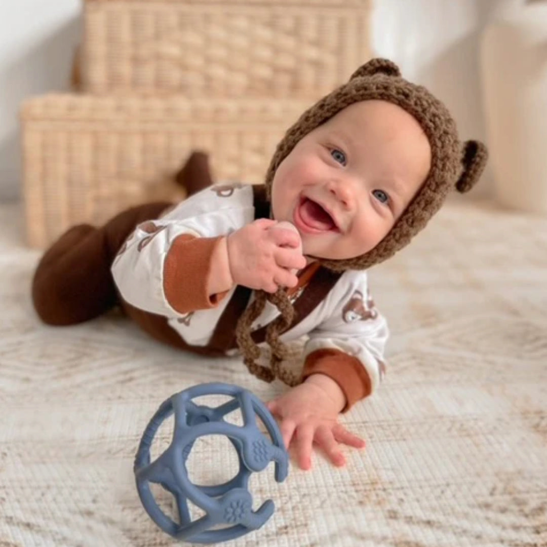 LIVING TEXTILES SILICONE TEETHING BALL - STEEL BLUE