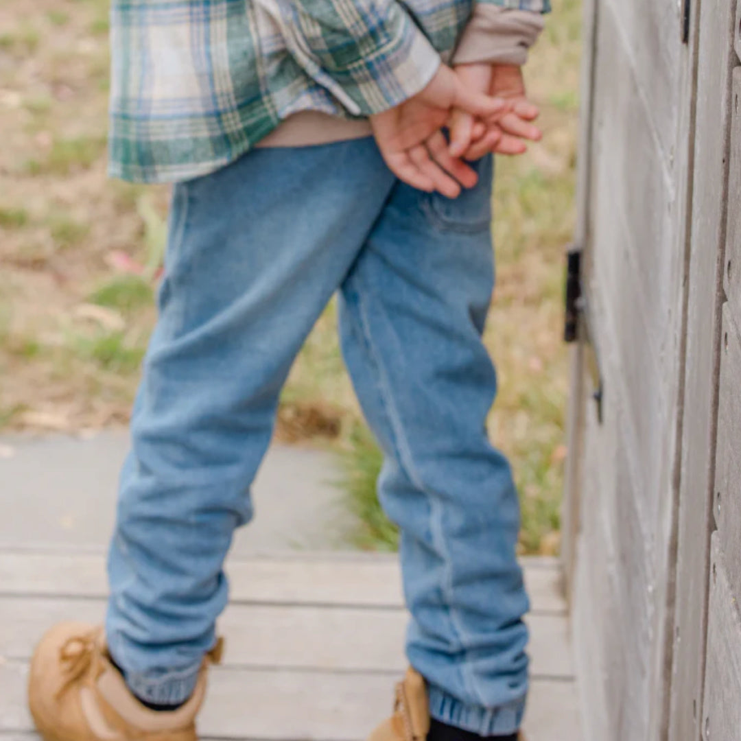 MILKY LIGHTWASH DENIM JEANS