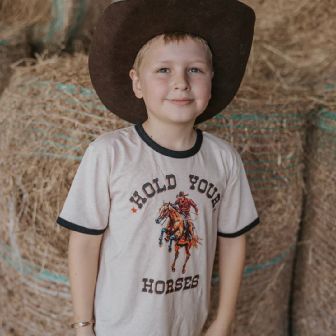 MILKY HOLD YOUR HORSES TEE