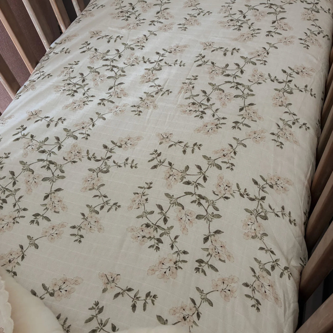 POP YA TOT FLEUR BLANCHE FITTED COT SHEET