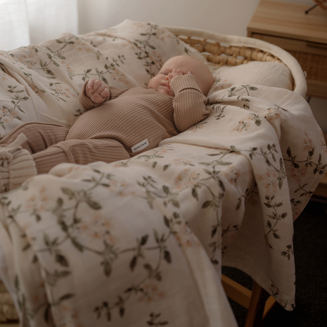 POP YA TOT FLEUR BLANCHE SWADDLE WRAP