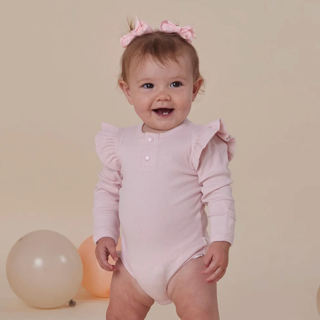 SNUGGLE HUNNY ORGANIC LONG SLEEVE BODYSUIT WITH FRILL - BABY PINK
