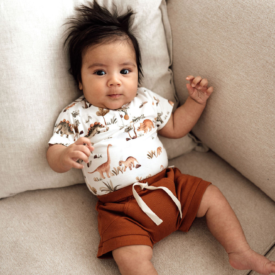 SNUGGLE HUNNY ORGANIC BABY SHORTS - BISCUIT