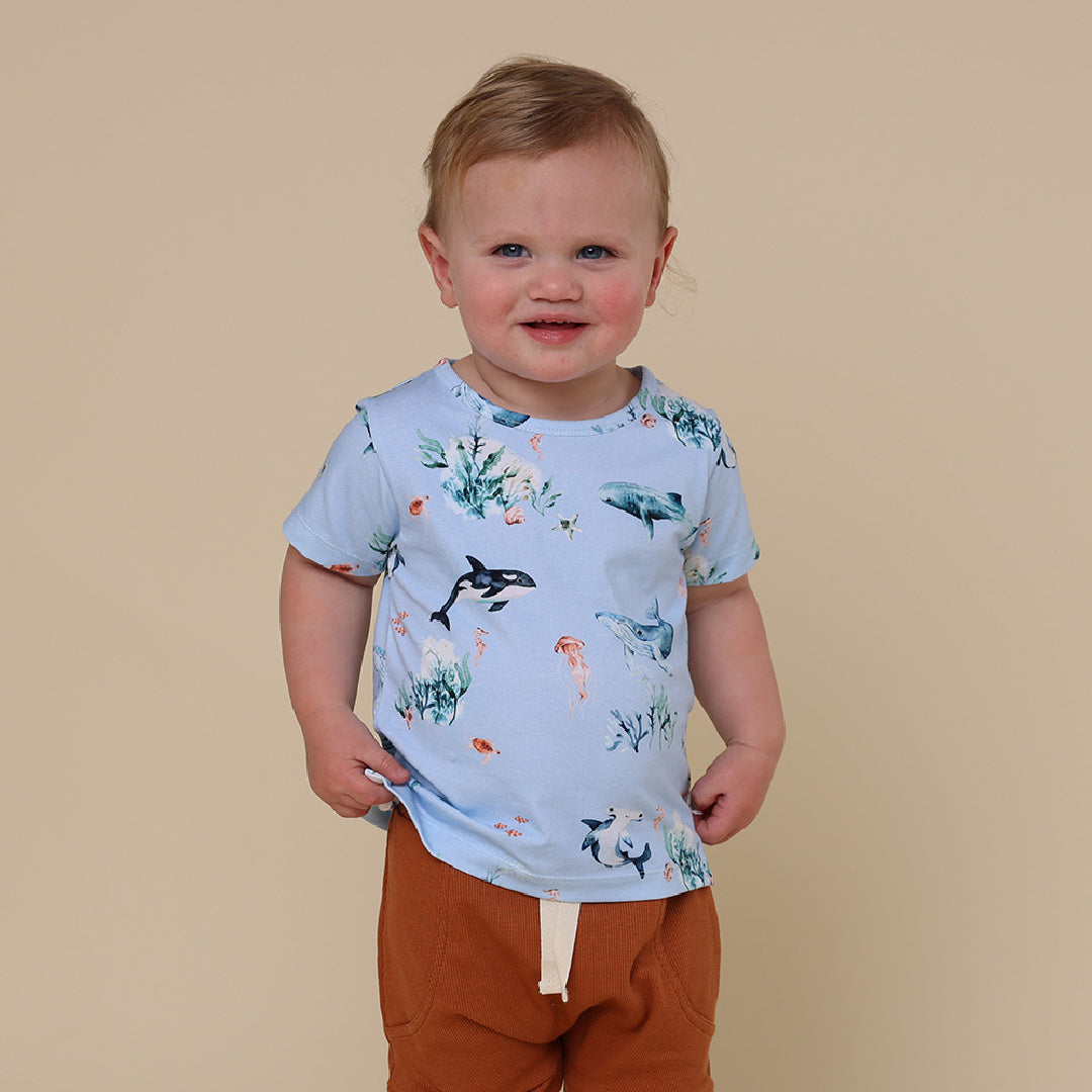 SNUGGLE HUNNY ORGANIC SHORT SLEEVE T-SHIRT - BLUE OCEAN