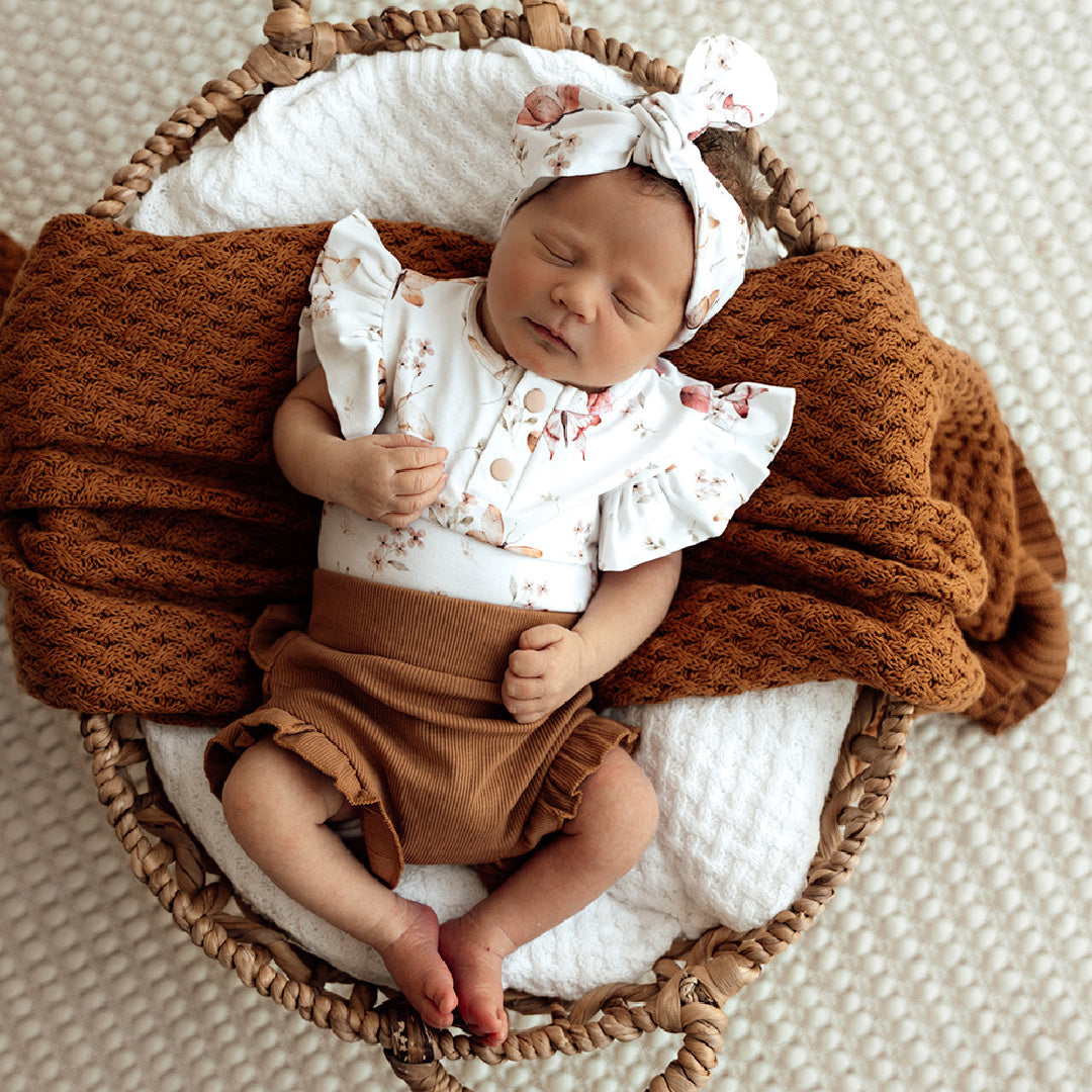 SNUGGLE HUNNY ORGANIC SHORT SLEEVE BODYSUIT WITH FRILL - BUTTERFLY