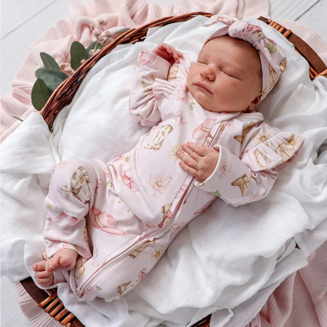 SNUGGLE HUNNY ORGANIC SNUGGLESUIT CONVERTIBLE ZIP ROMPER WITH FRILL -  BOOTS & BOWS