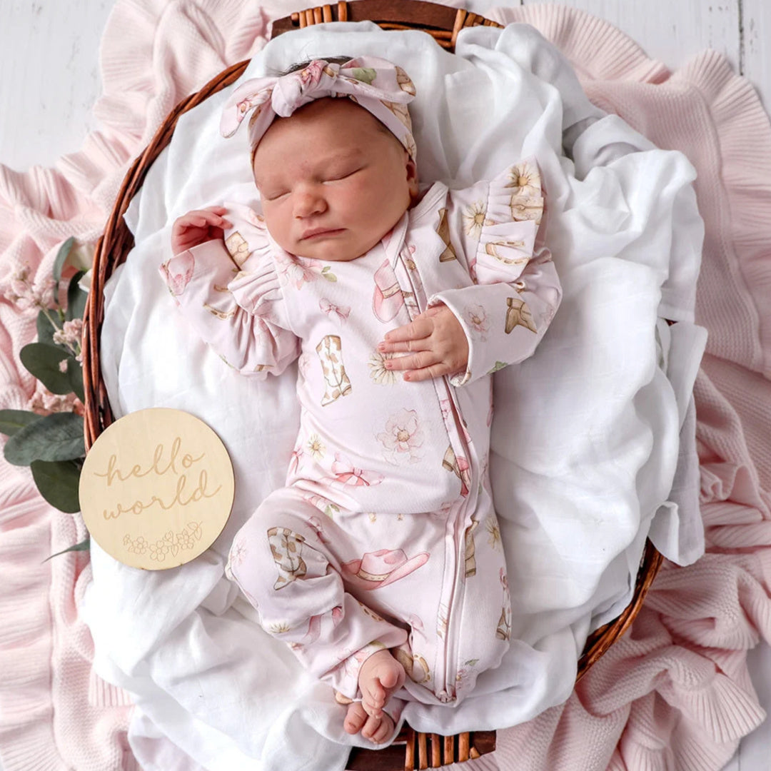 SNUGGLE HUNNY ORGANIC SNUGGLESUIT CONVERTIBLE ZIP ROMPER WITH FRILL -  BOOTS &amp; BOWS