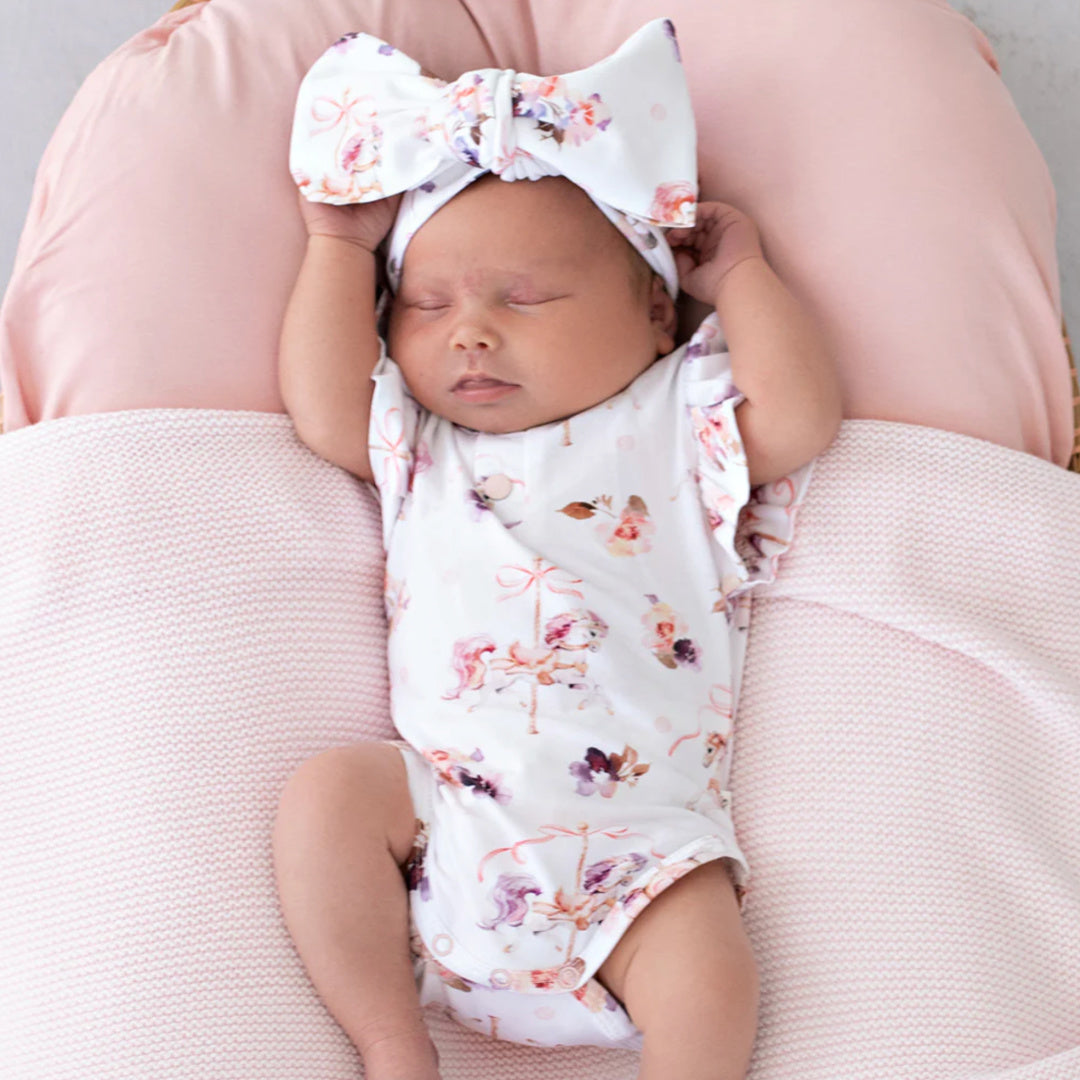 SNUGGLE HUNNY ORGANIC SHORT SLEEVE BODYSUIT WITH FRILL - CAROUSEL