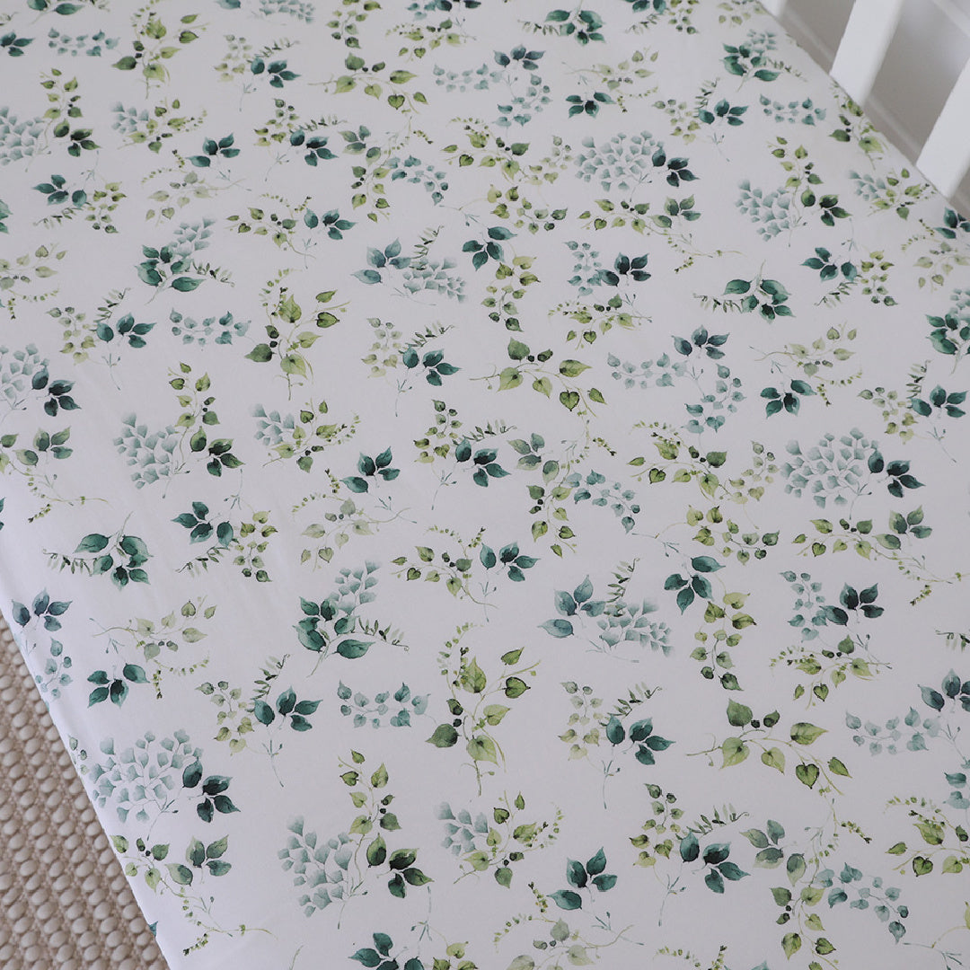 SNUGGLE HUNNY ORGANIC FITTED COT SHEET - EDEN