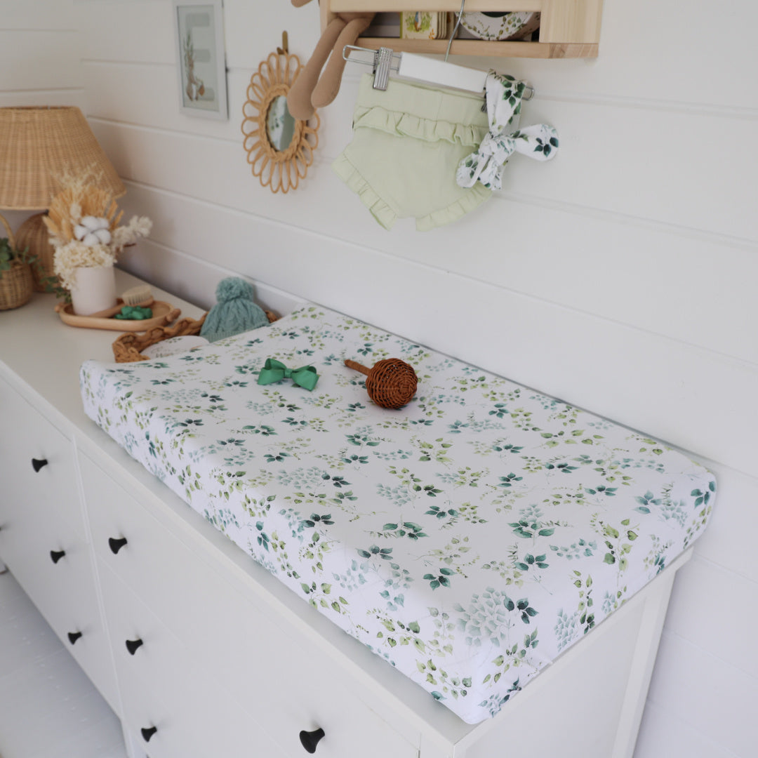 SNUGGLE HUNNY ORGANIC FITTED BASSINET SHEET / CHANGE PAD COVER - EDEN