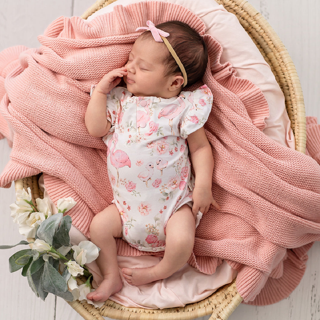 SNUGGLE HUNNY ORGANIC SHORT SLEEVE BODYSUIT WITH FRILL - FLAMINGOS
