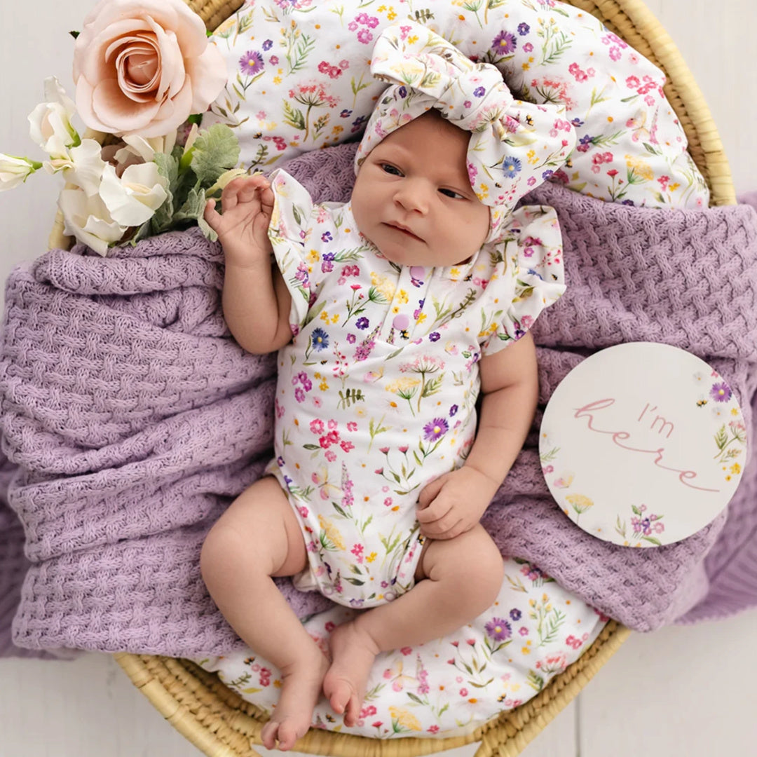 SNUGGLE HUNNY ORGANIC SHORT SLEEVE BODYSUIT WITH FRILL - GRACIE