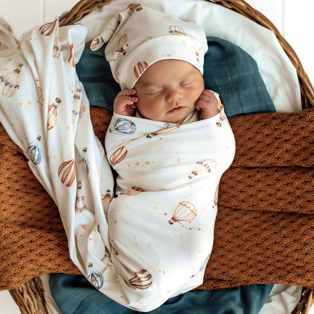 SNUGGLE HUNNY ORGANIC JERSEY WRAP AND BEANIE SET - UP &amp; AWAY