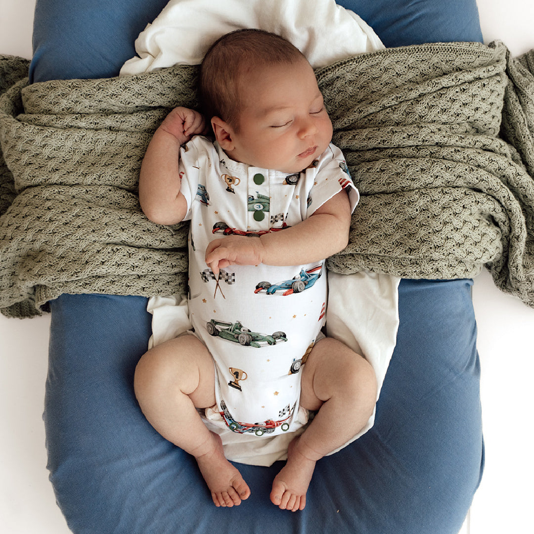SNUGGLE HUNNY ORGANIC SHORT SLEEVE BODYSUIT - LITTLE RACERS