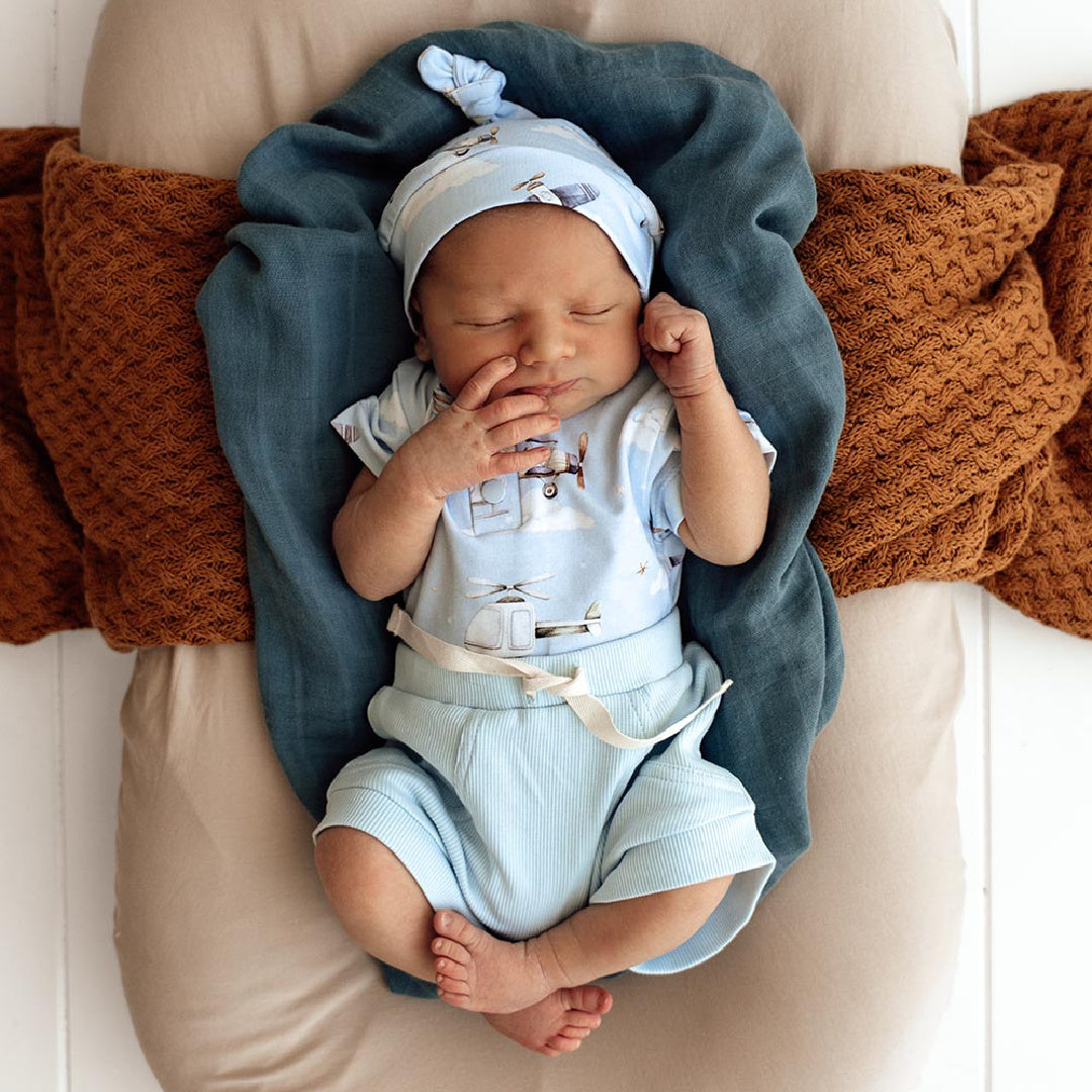 SNUGGLE HUNNY ORGANIC BABY SHORTS - BABY BLUE