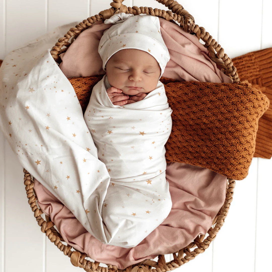 SNUGGLE HUNNY ORGANIC JERSEY WRAP AND BEANIE SET - STARDUST