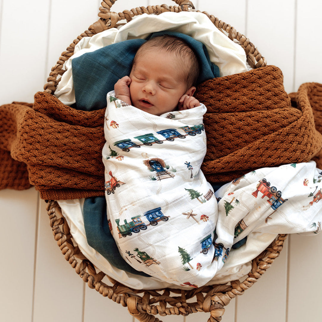 SNUGGLE HUNNY ORGANIC MUSLIN WRAP - TRAINS