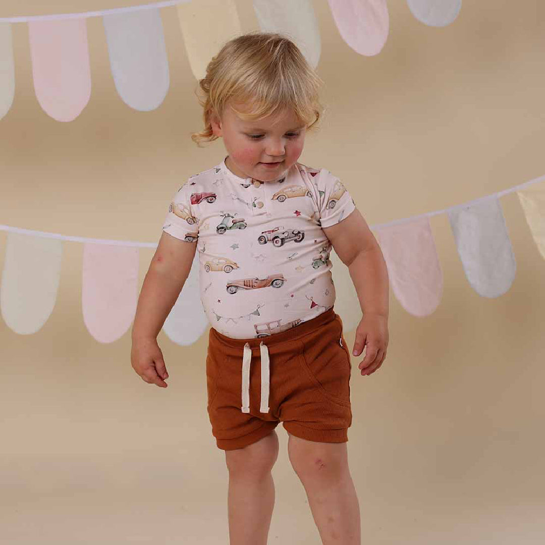 SNUGGLE HUNNY ORGANIC SHORT SLEEVE BODYSUIT - VINTAGE CARS
