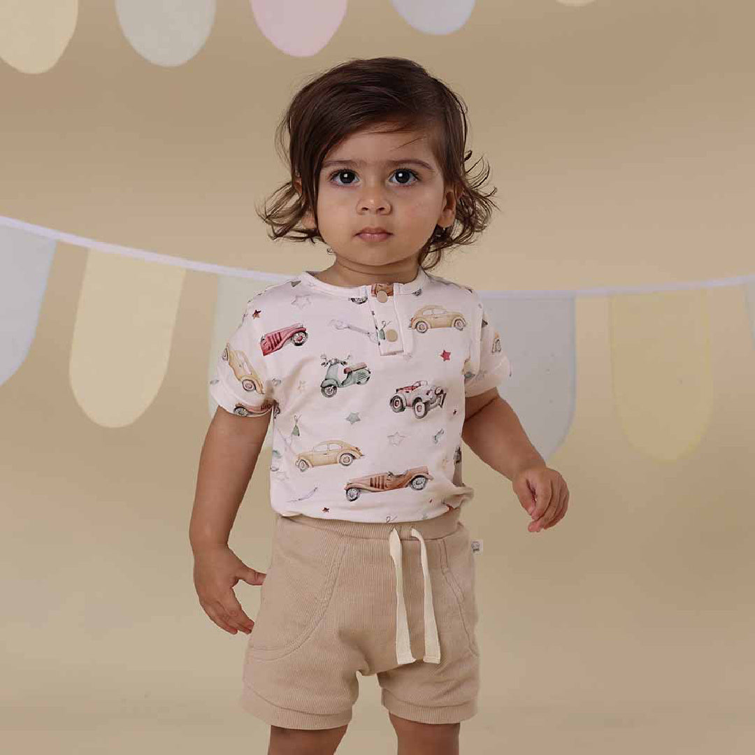 SNUGGLE HUNNY ORGANIC SHORT SLEEVE BODYSUIT - VINTAGE CARS