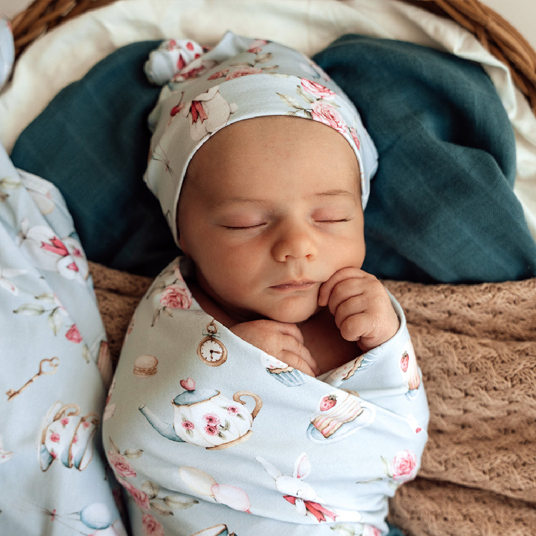 SNUGGLE HUNNY ORGANIC JERSEY WRAP AND BEANIE SET - WHITE RABBIT