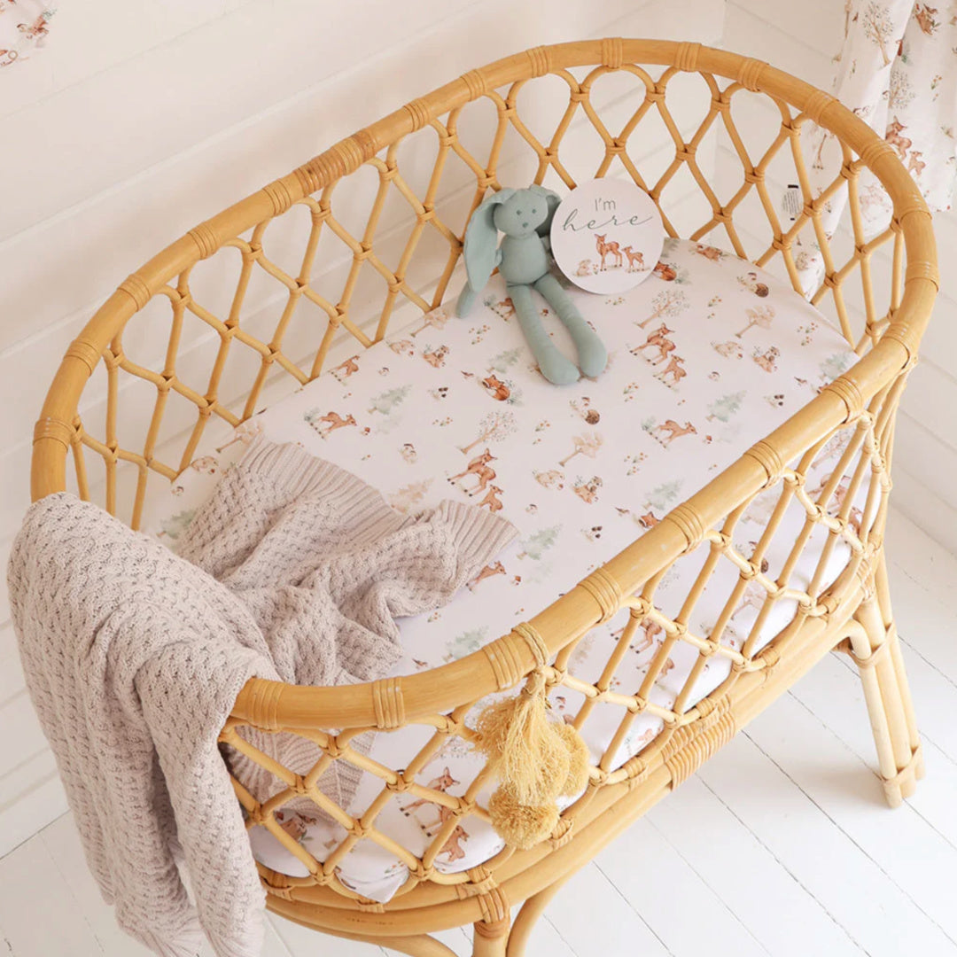 SNUGGLE HUNNY ORGANIC FITTED BASSINET SHEET / CHANGE PAD COVER - WOODLAND TALES
