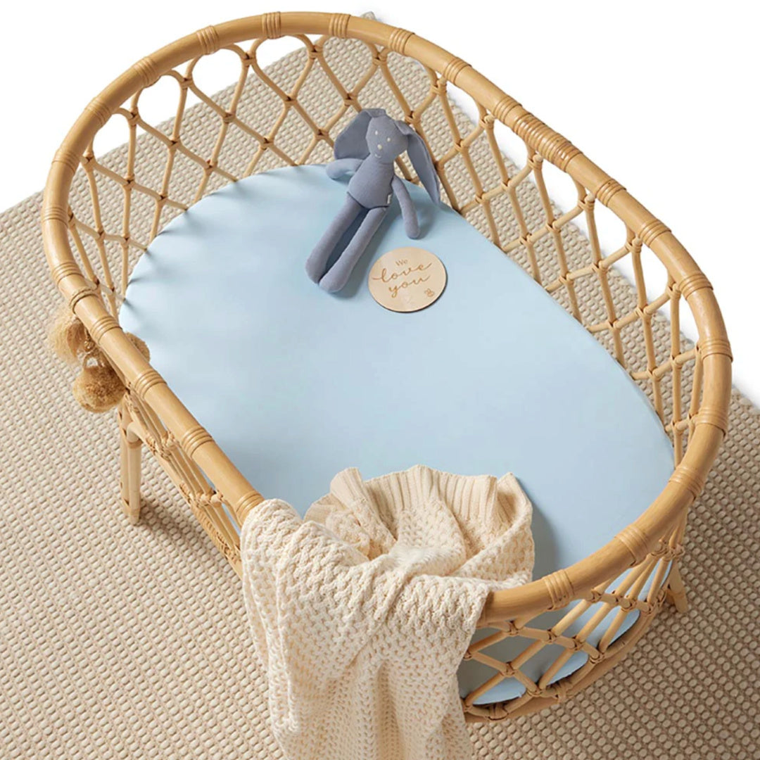 SNUGGLE HUNNY ORGANIC FITTED BASSINET SHEET / CHANGE PAD COVER - BABY BLUE