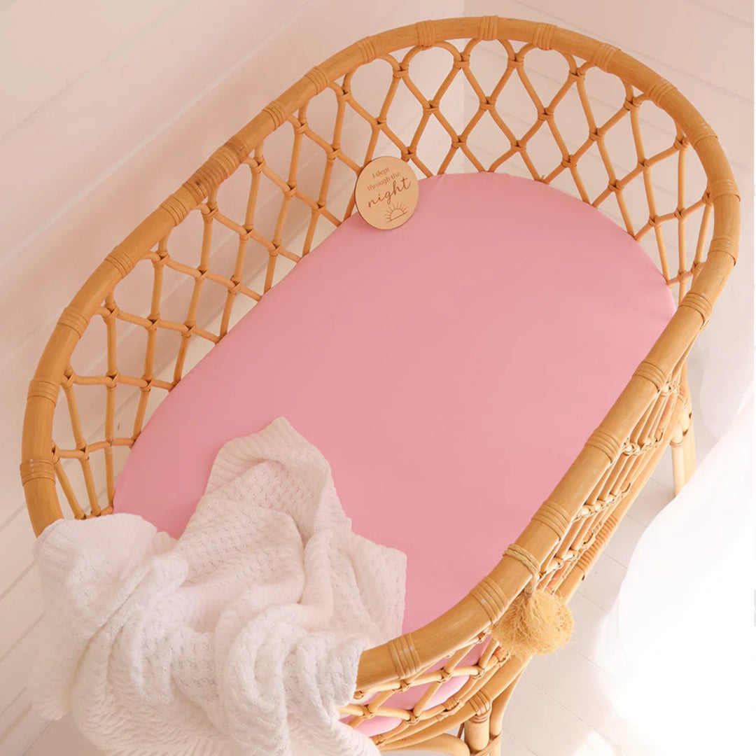 SNUGGLE HUNNY ORGANIC FITTED BASSINET SHEET / CHANGE PAD COVER - BUBBLEGUM