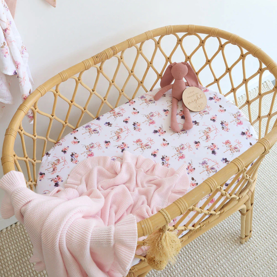 SNUGGLE HUNNY ORGANIC FITTED BASSINET SHEET / CHANGE PAD COVER - CAROUSEL